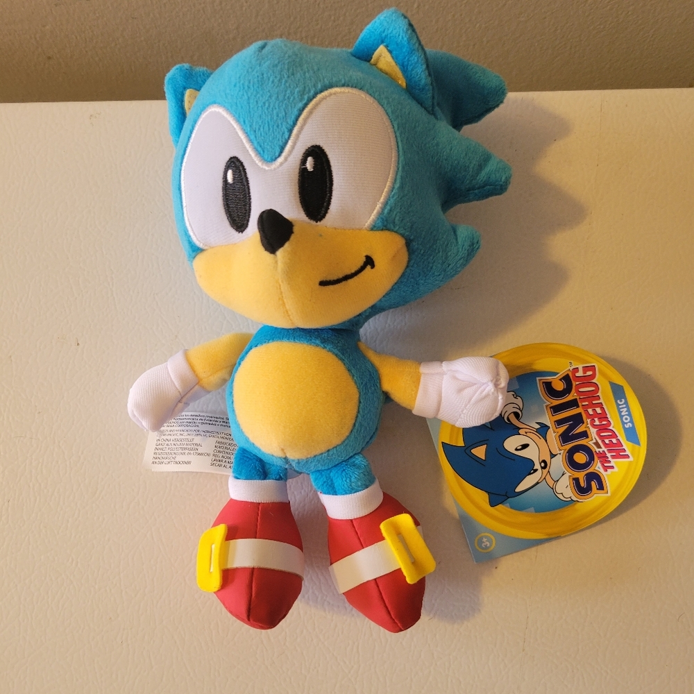 Sonic the Hedgehog plush toy NWT
